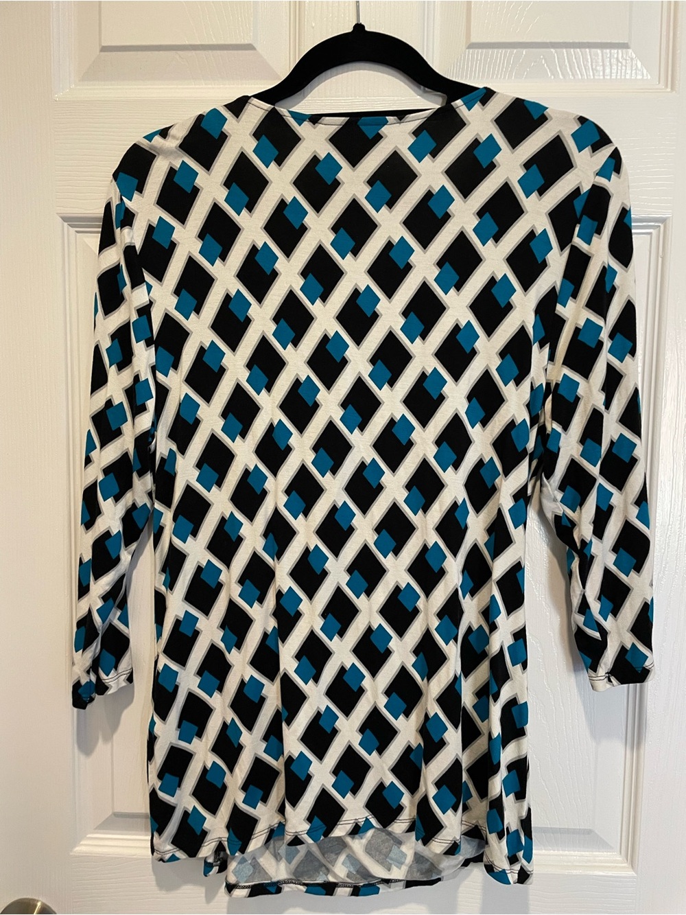Dana Buchman Black White and Teal Geometric Print Blouse - Picture 7 of 7